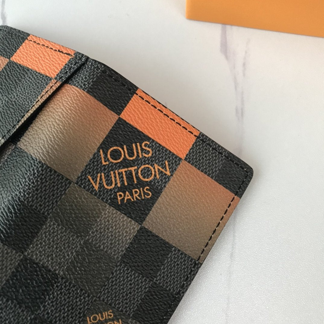 BL - High Quality Wallet LUV 041
