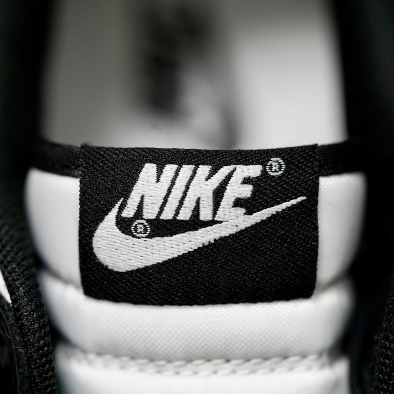BL - NKE black and white panda