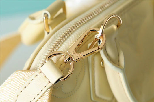 LV Alma BB Banana Yellow For Women, Shoulder And Crossbody Bags 9.6in/25cm LV M59821