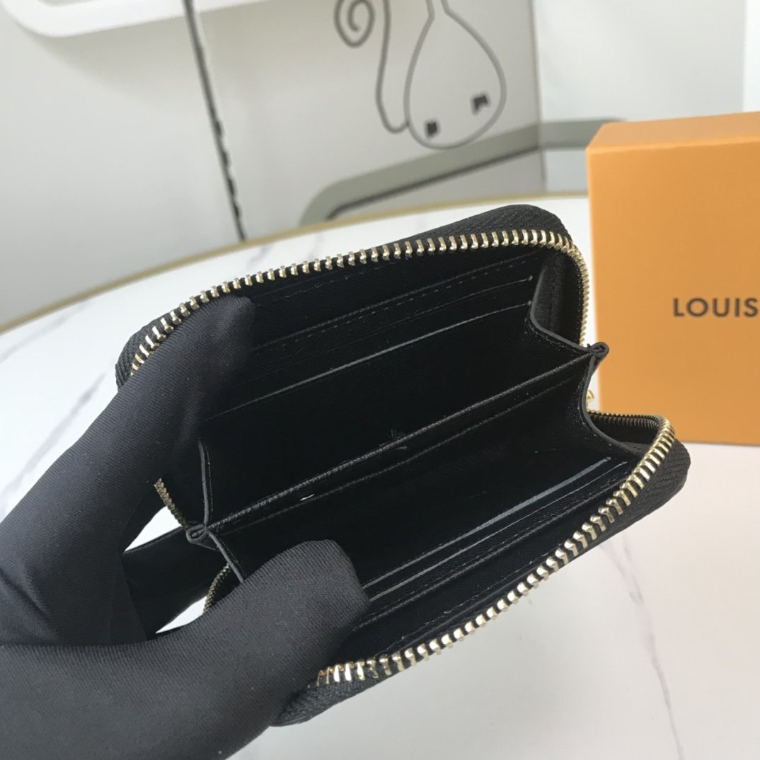 BL - High Quality Wallet LUV 029