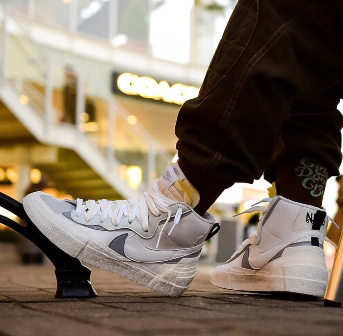 BL - Sacai x Blazer Mid Off-White