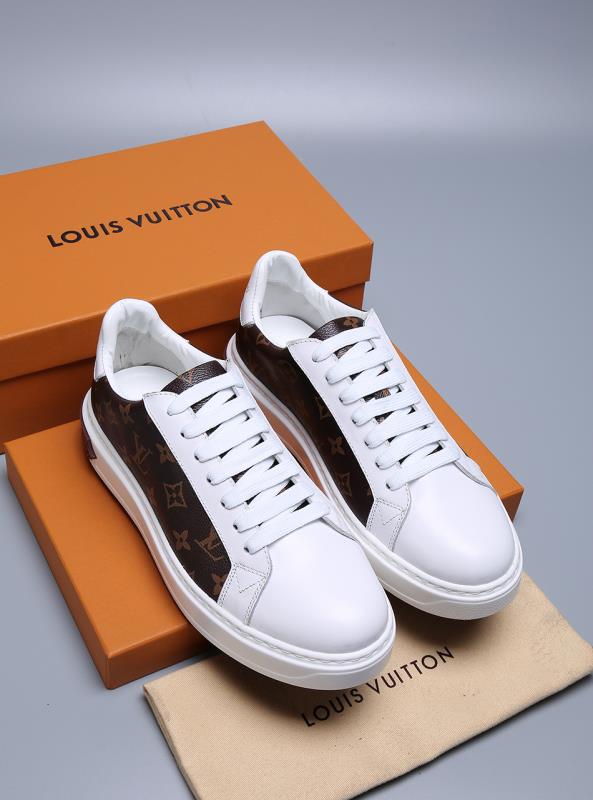 BL - High Quality Luv Sneaker 105