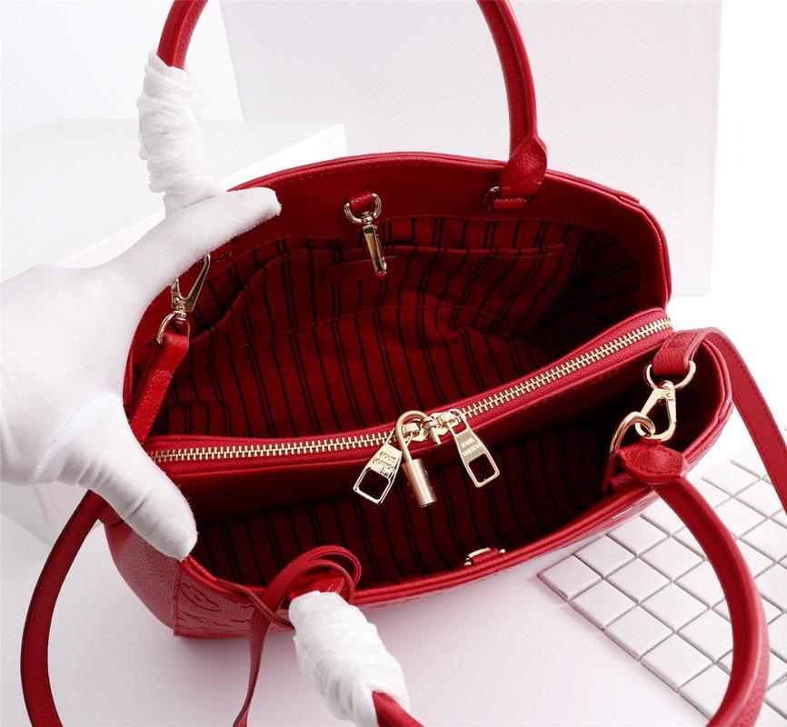 BL - High Quality Bags LUV 040