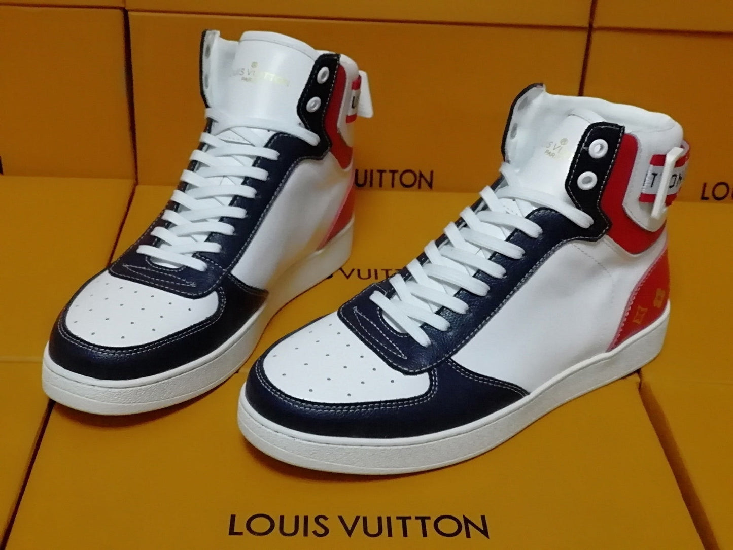 BL - Luv Rivoli Black Red Sneaker