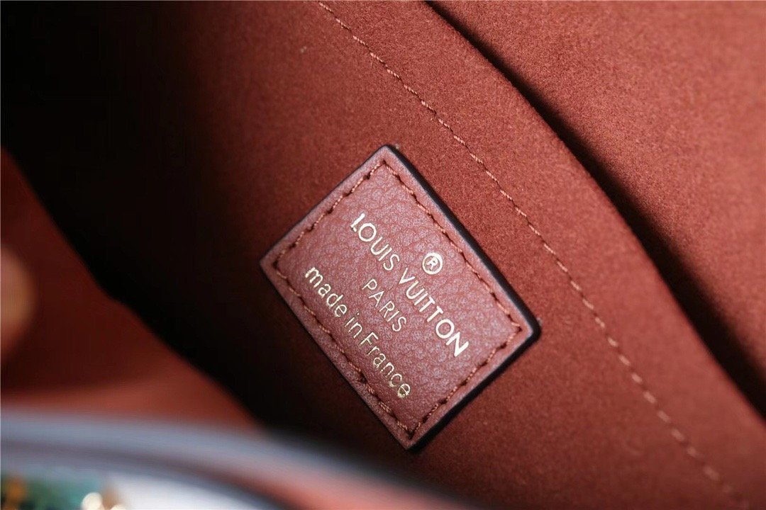 LV Mylockme Chain Bag Brown/ Quartz White For Women, Shoulder and Crossbody Bags 8.9in/22.5cm LV