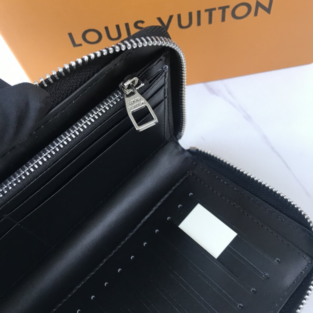 BL - High Quality Wallet LUV 069