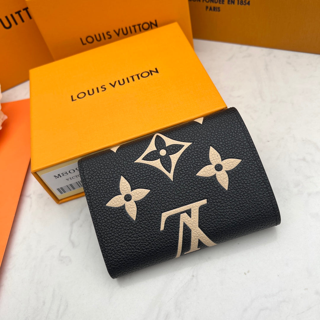 BL - High Quality Wallet LUV 135