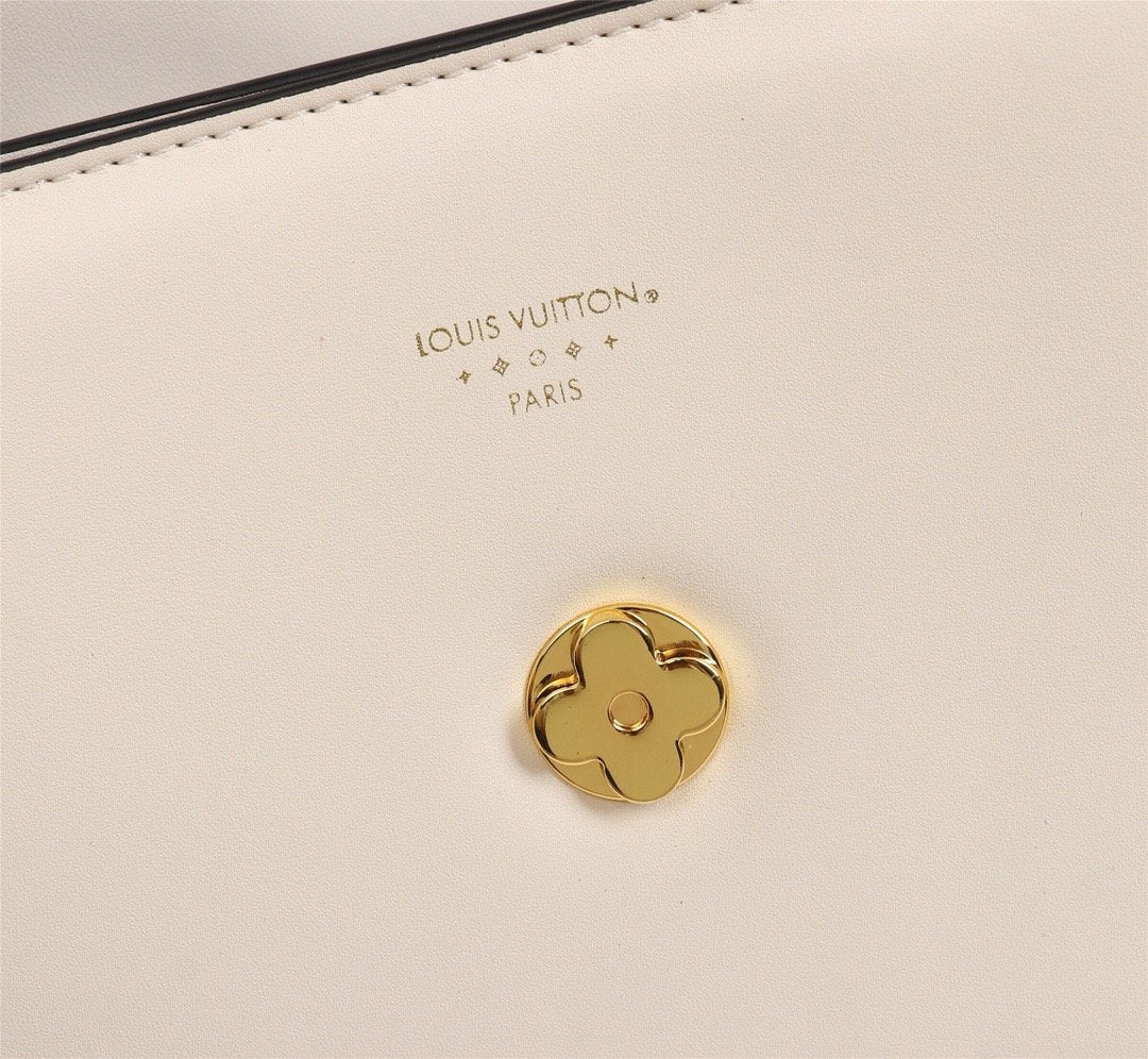 BL - High Quality Bags LUV 447