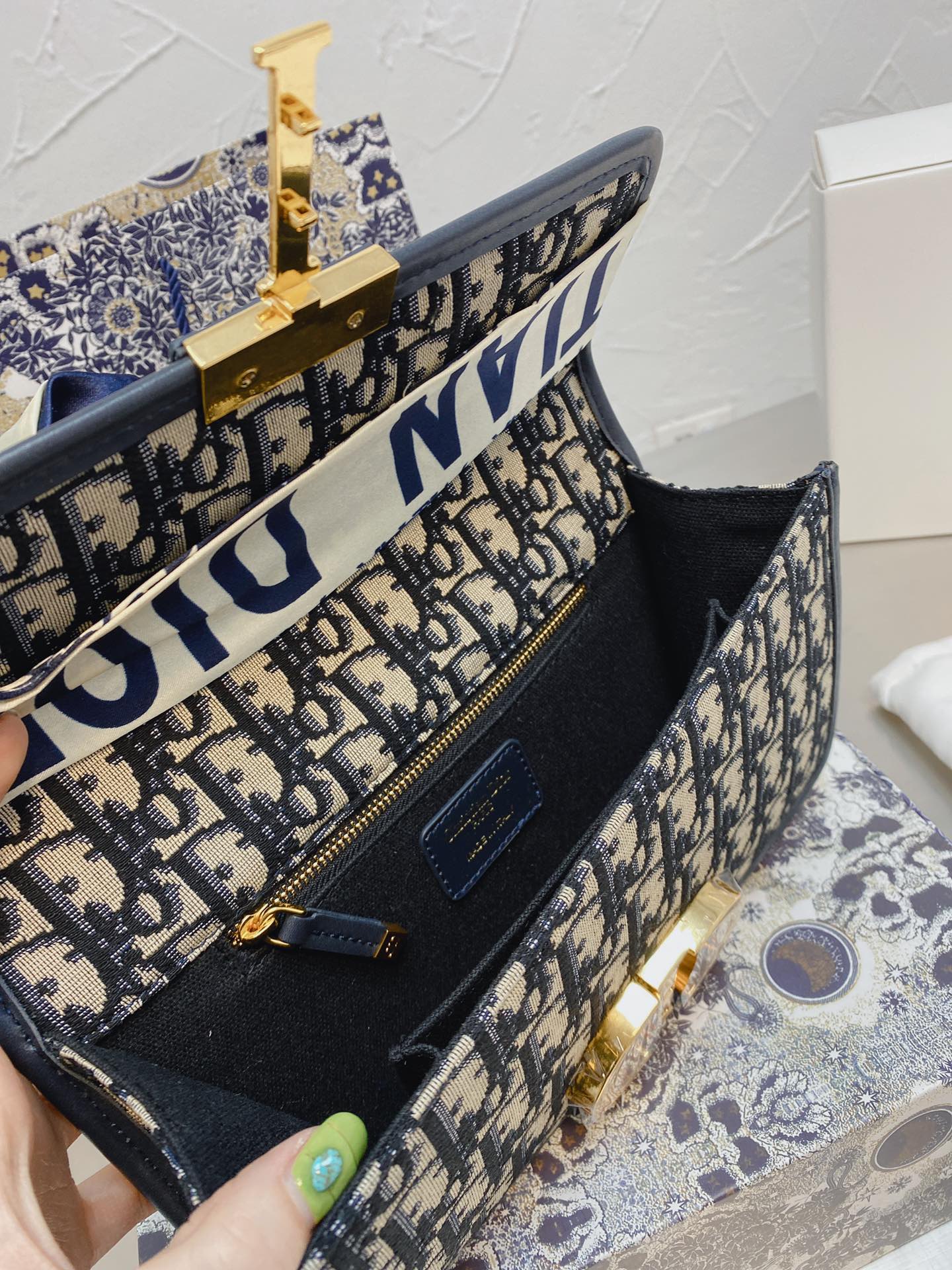 BL - High Quality Bags DIR 060