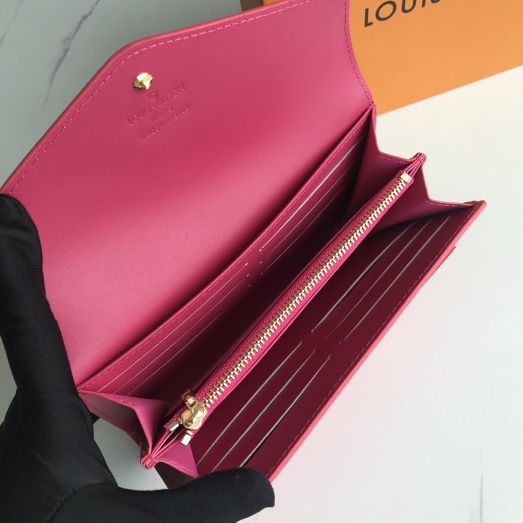 BL - High Quality Wallet LUV 004