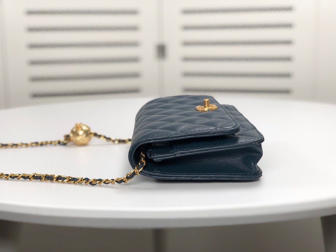 BL - High Quality Bags CHL 077