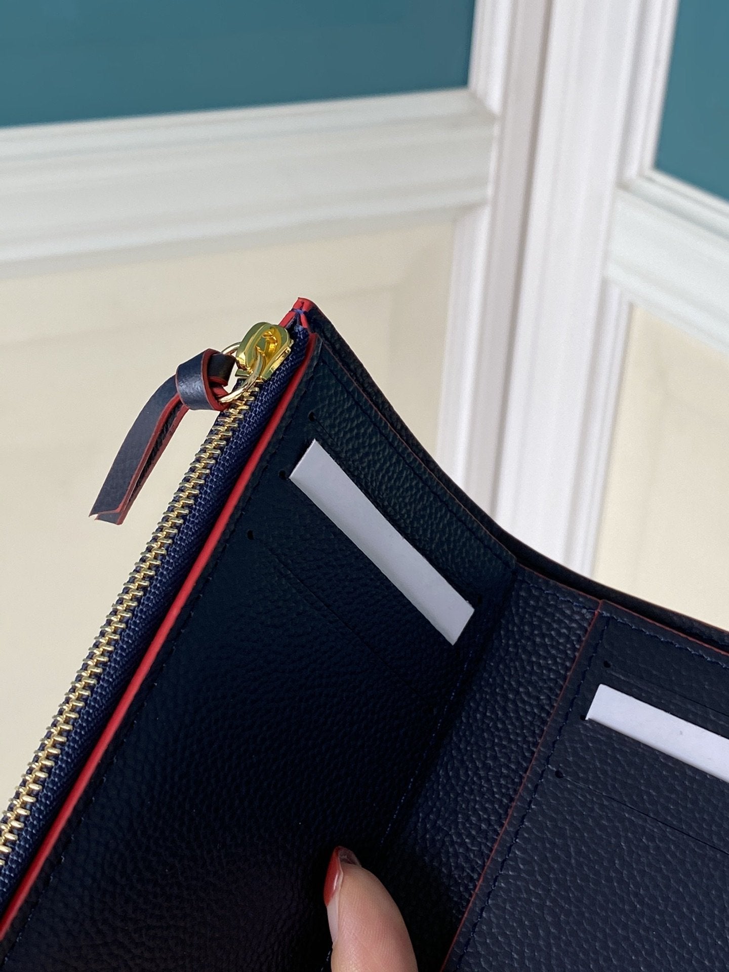 BL - High Quality Wallet LUV 059