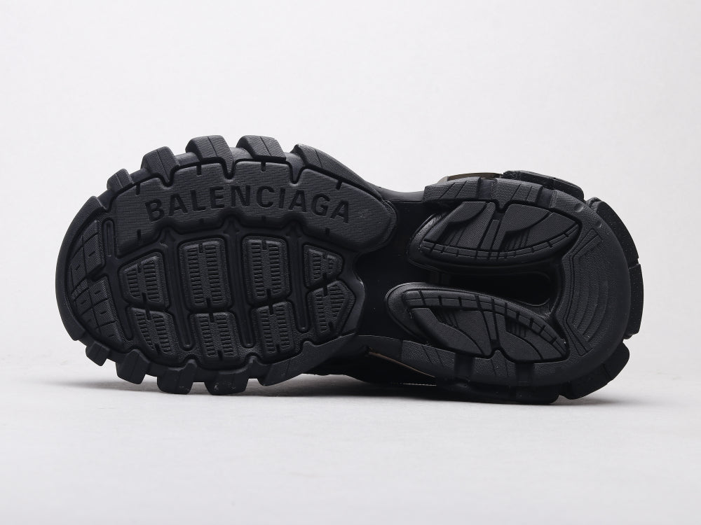 BL - Bla Track Hollow Black Sneaker