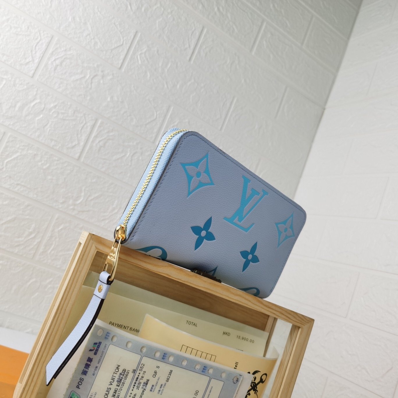 BL - High Quality Wallet LUV 109
