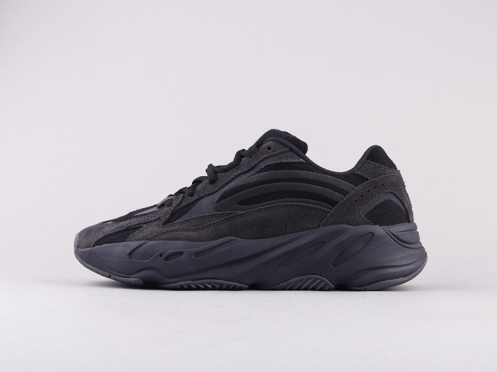 BL - Yzy 700 Vanta Sneaker