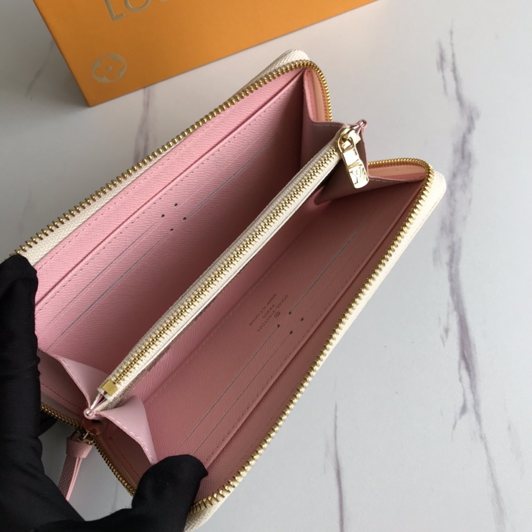 BL - High Quality Wallet LUV 019