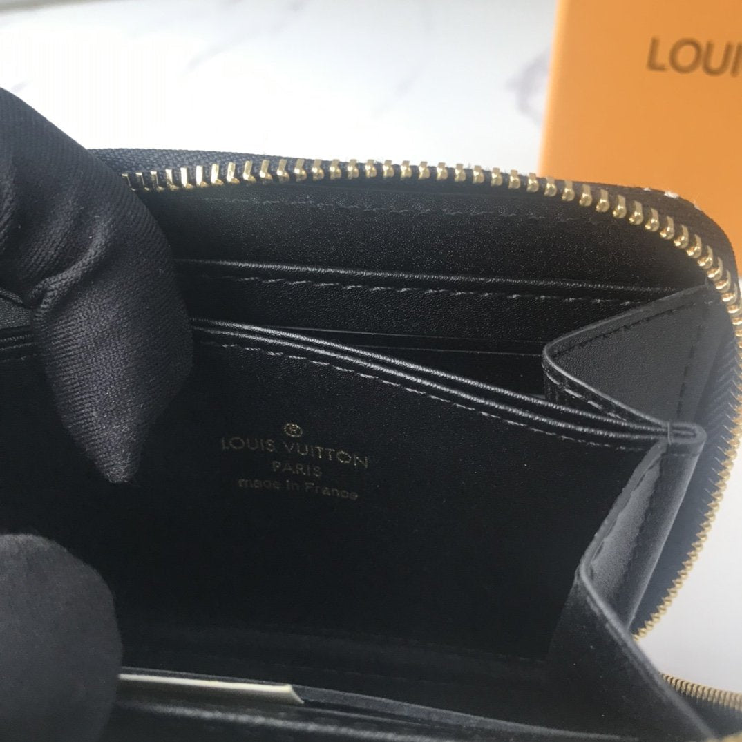 BL - High Quality Wallet LUV 023