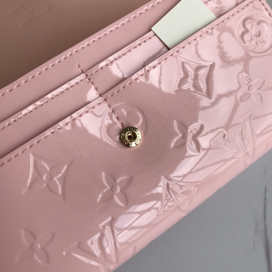 BL - High Quality Wallet LUV 005
