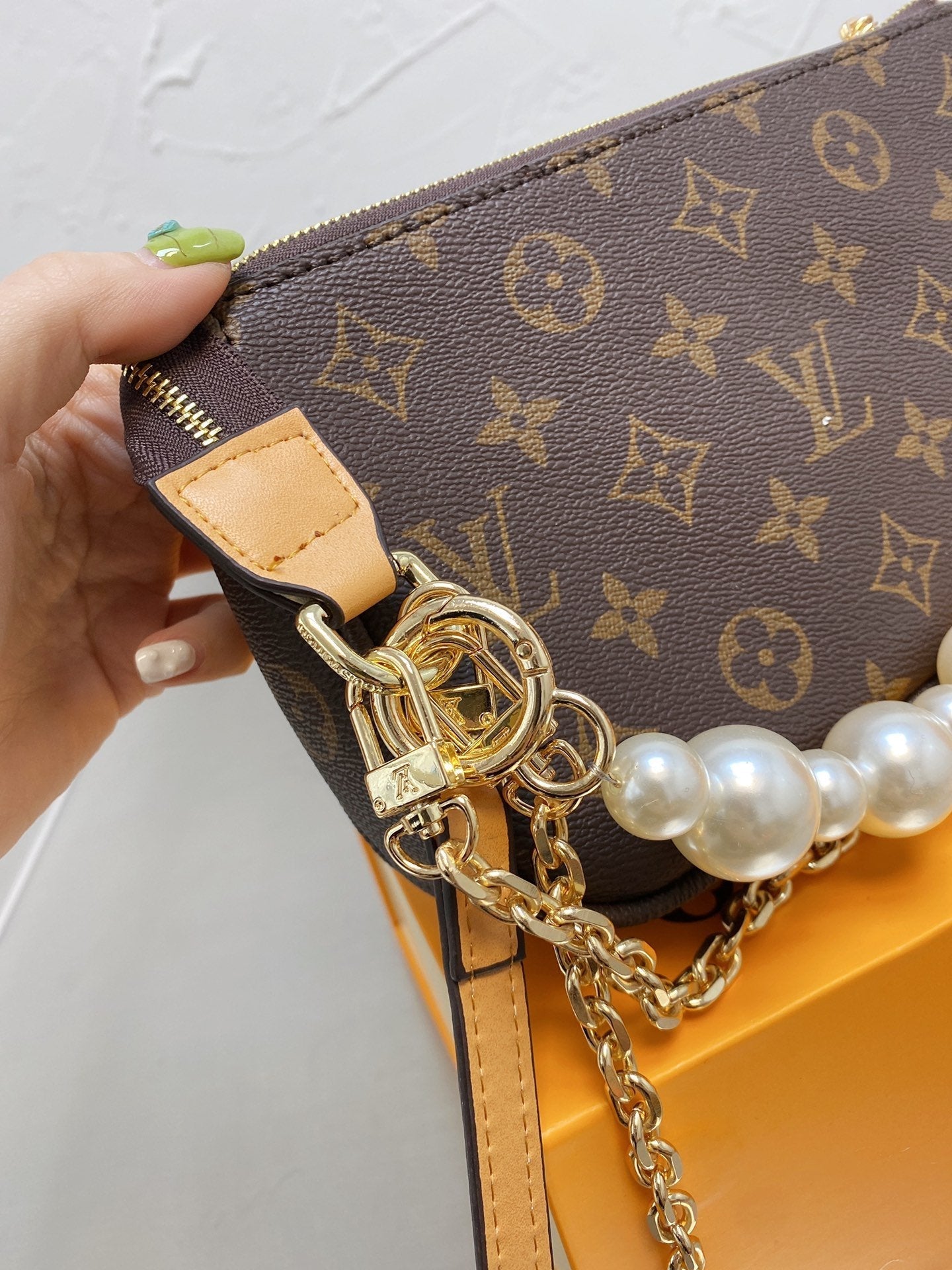 BL - High Quality Bags LUV 080
