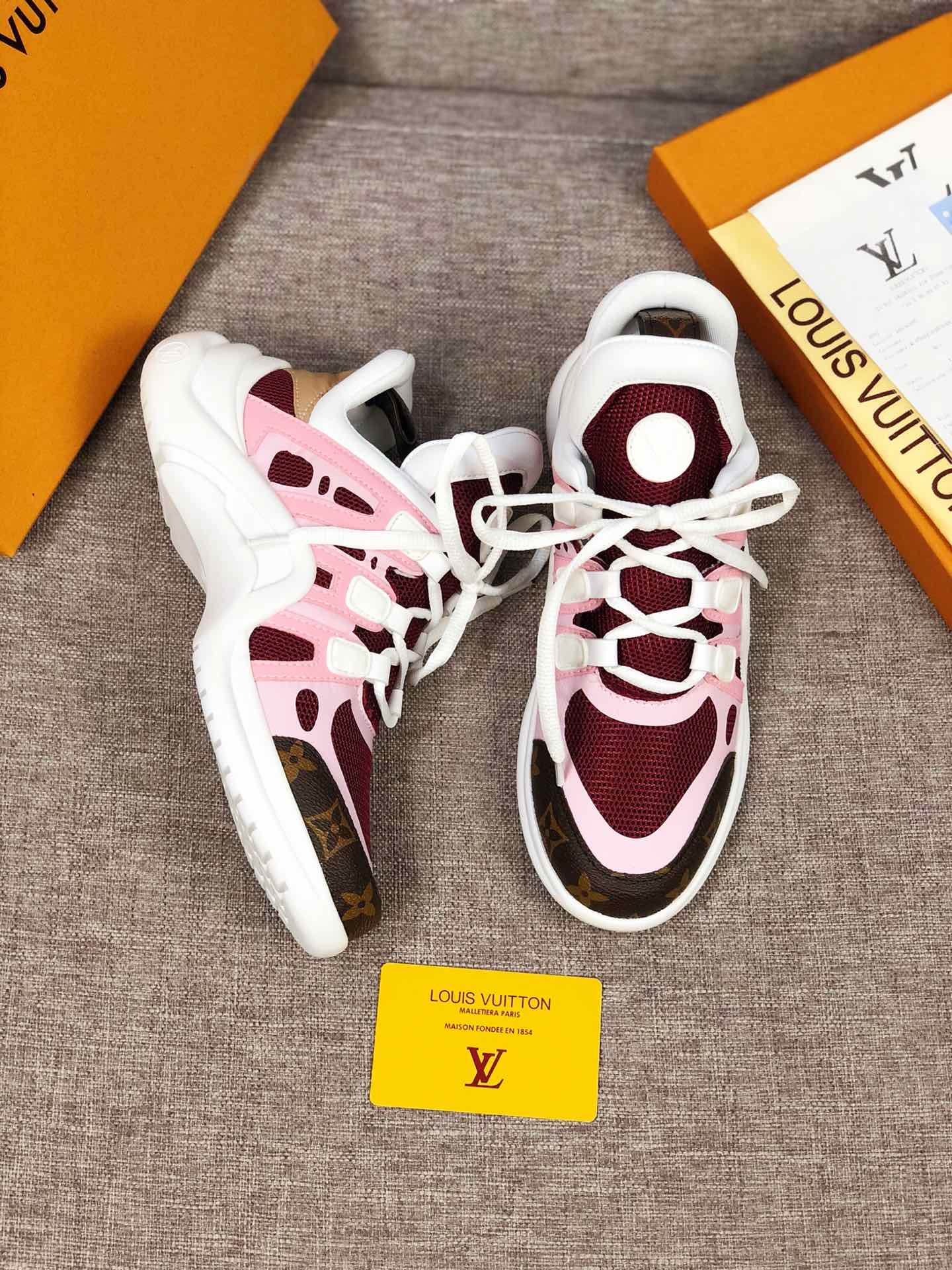 BL - LUV Archlight Pink Brown Sneaker