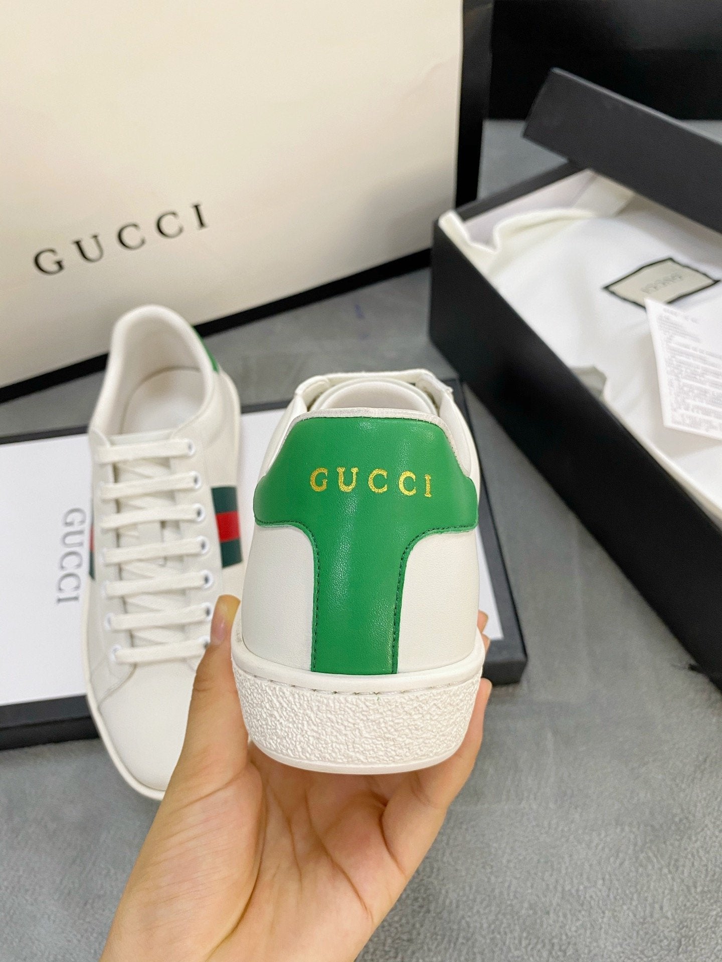 BL-GCI PIG Ace Sneaker 074