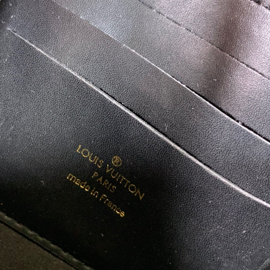 BL - High Quality Bags LUV 037