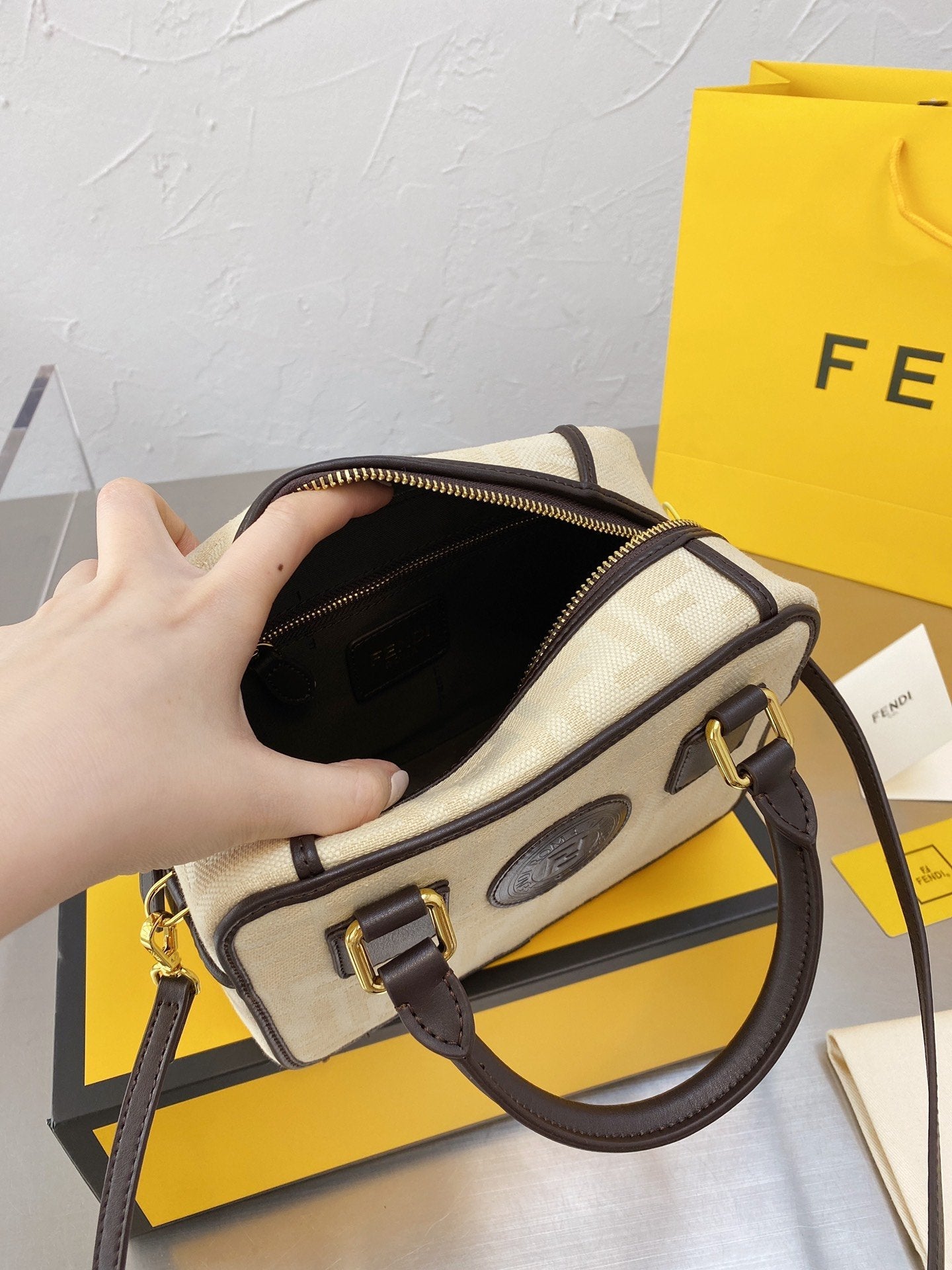 BL - High Quality Bags FEI 109