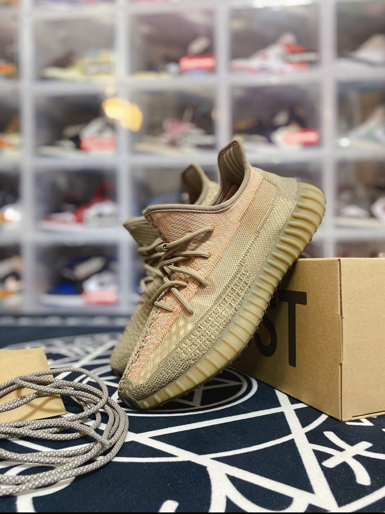BL - Yzy 350 Dirty Orange Angel Sneaker