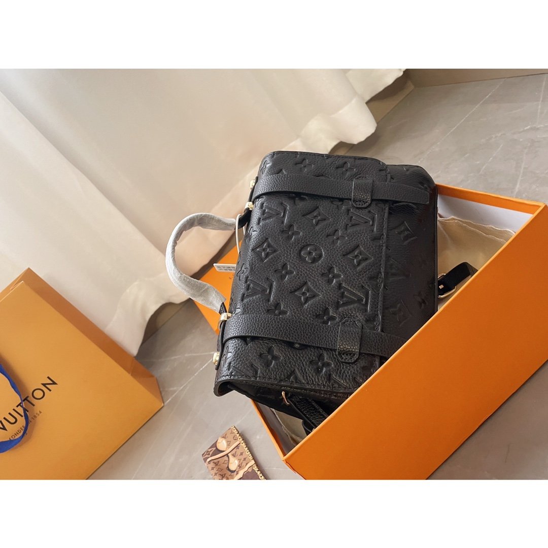 BL - High Quality Bags LUV 070