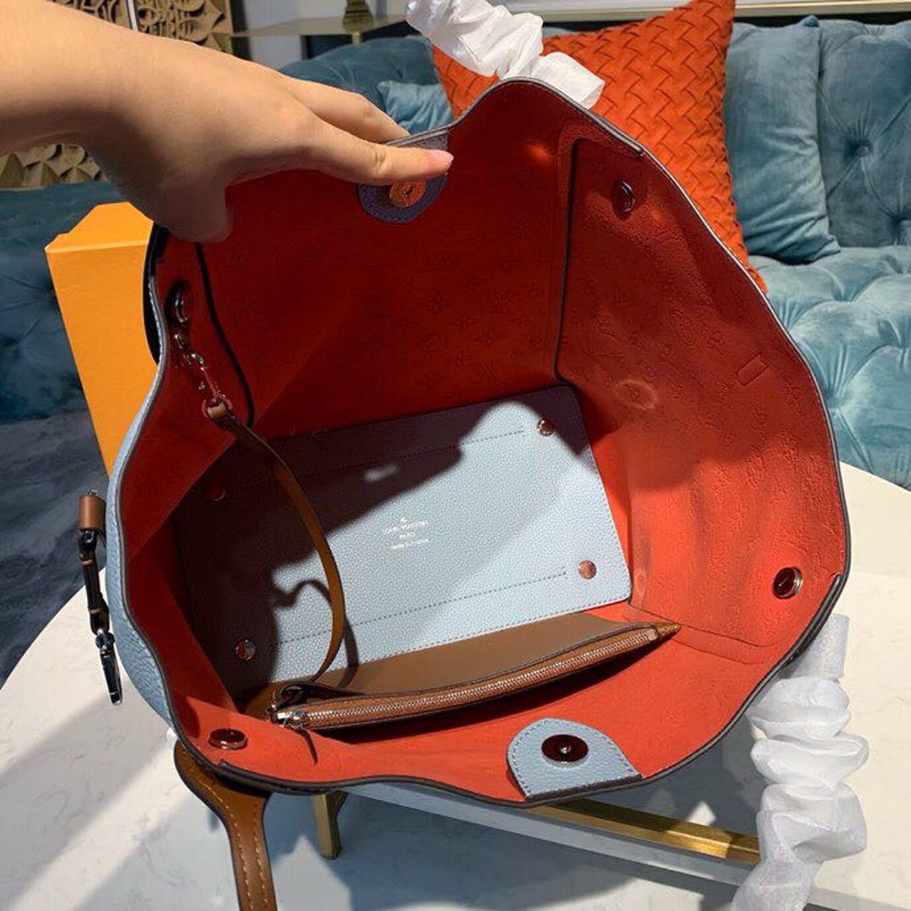 LV Hina MM Bucket Bag Light Blue For Women, Shoulder And Crossbody Bags 18.1in/46cm LV M52975