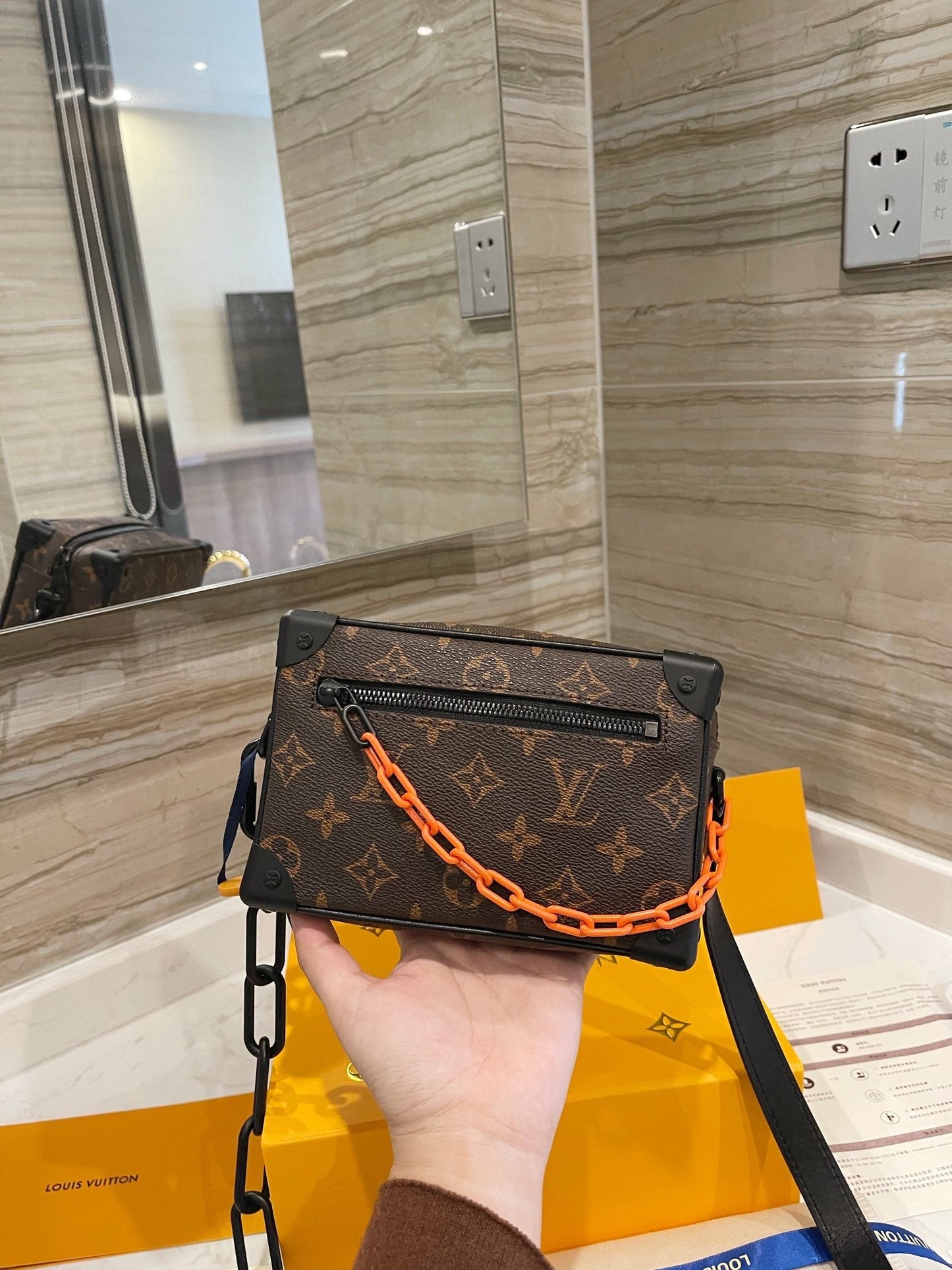 BL - High Quality Bags LUV 087
