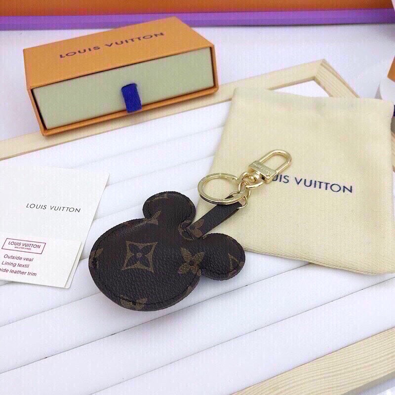 BL -High Quality Keychains LUV 054