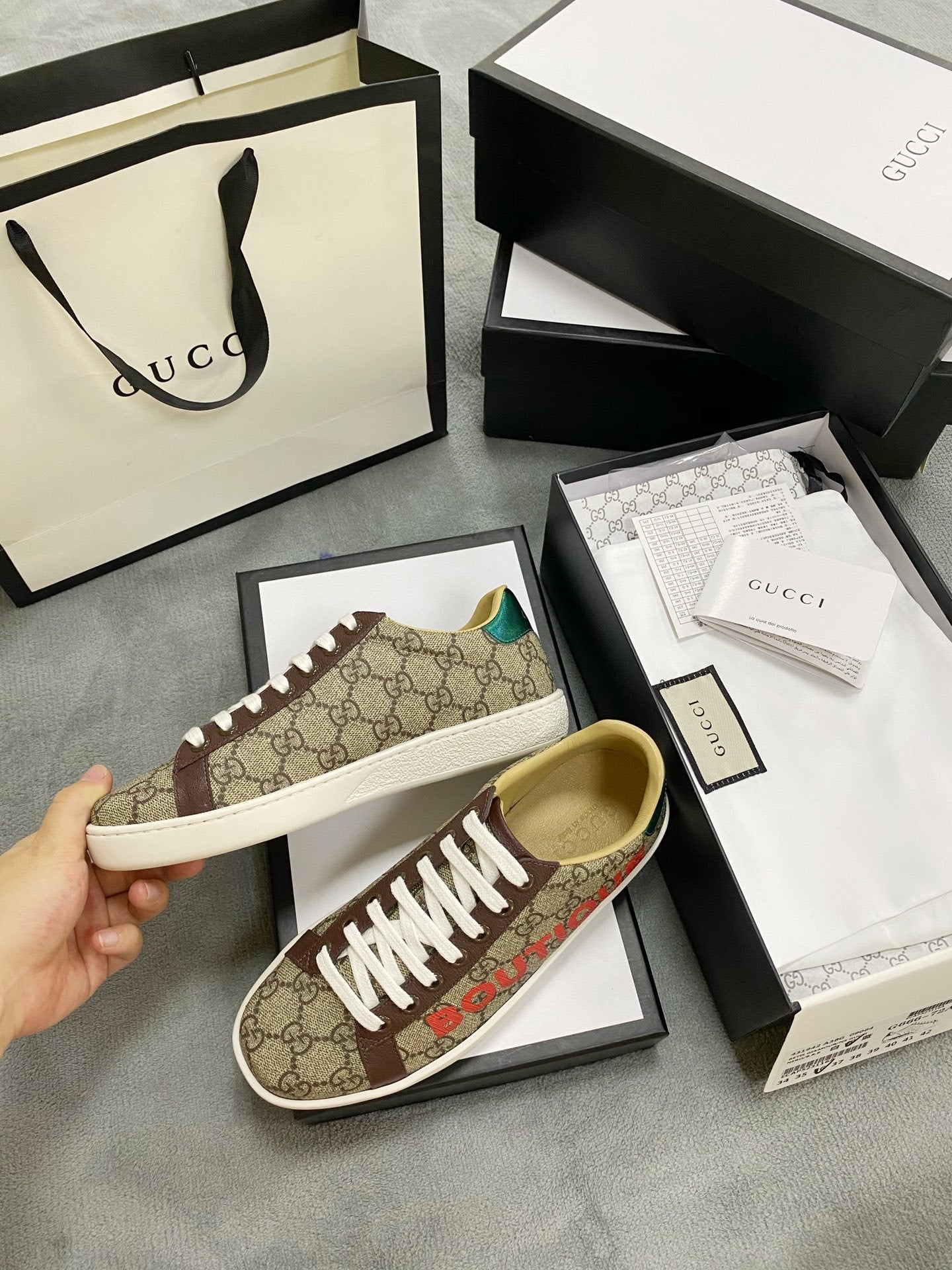 BL-GCI Ace logo BOUTIQUES neaker 071