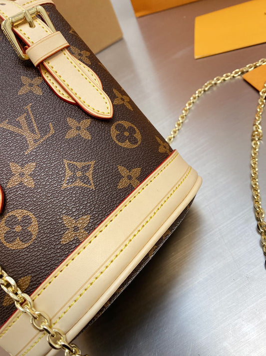 BL - High Quality Bags LUV 079