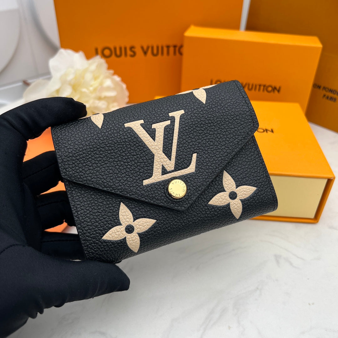 BL - High Quality Wallet LUV 135