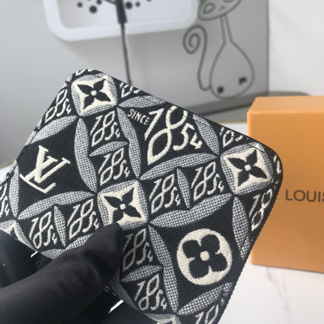 BL - High Quality Wallet LUV 023