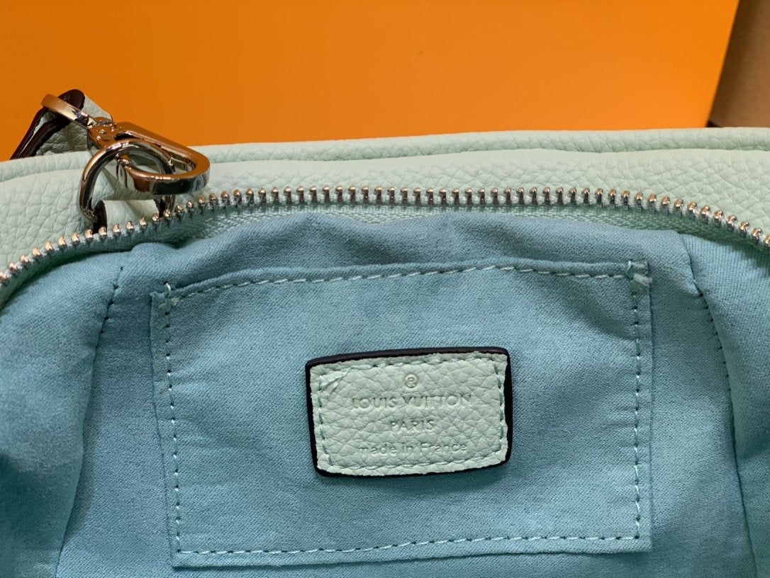 BL - High Quality Bags LUV 093