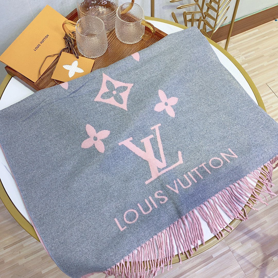 High Quality LUV Scarf 033