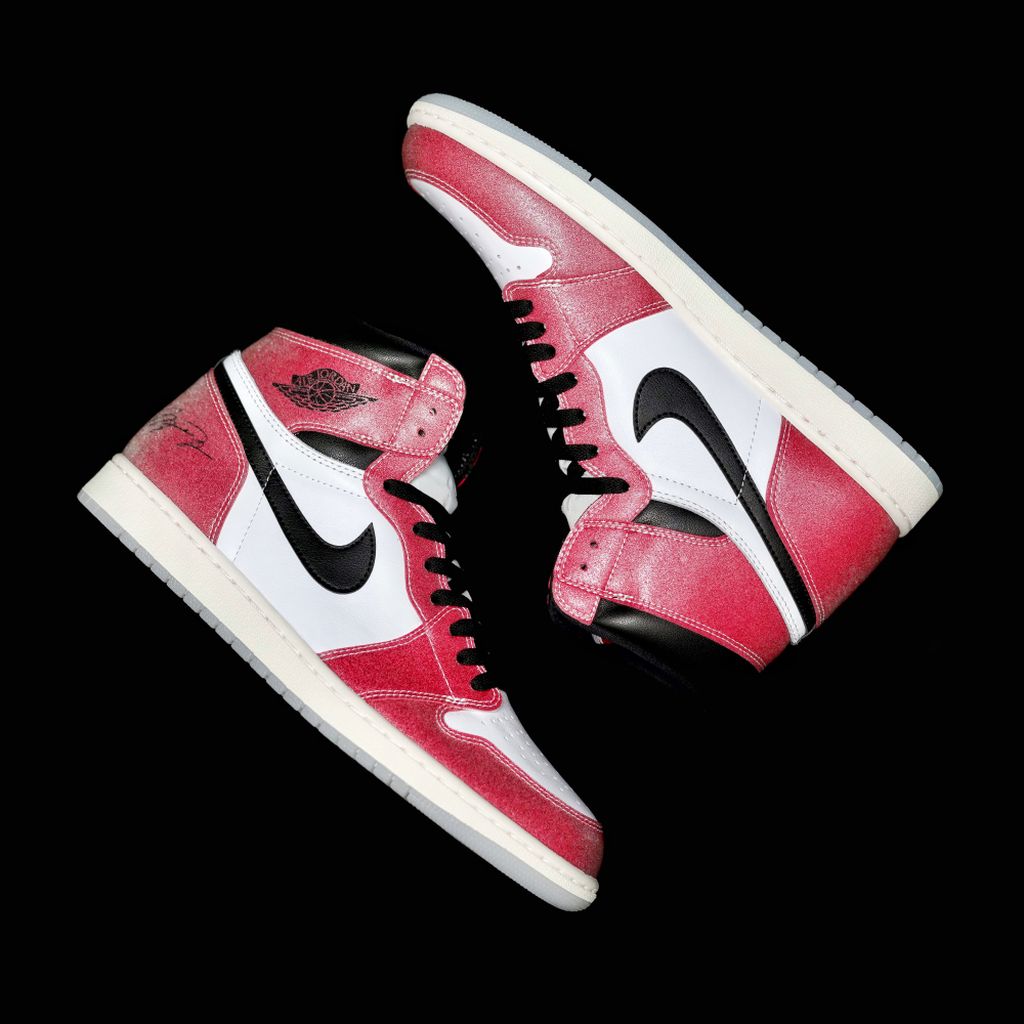 BL - AJ1 Trophy Room Son of JD