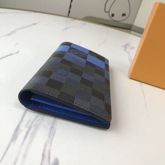 BL - High Quality Wallet LUV 052