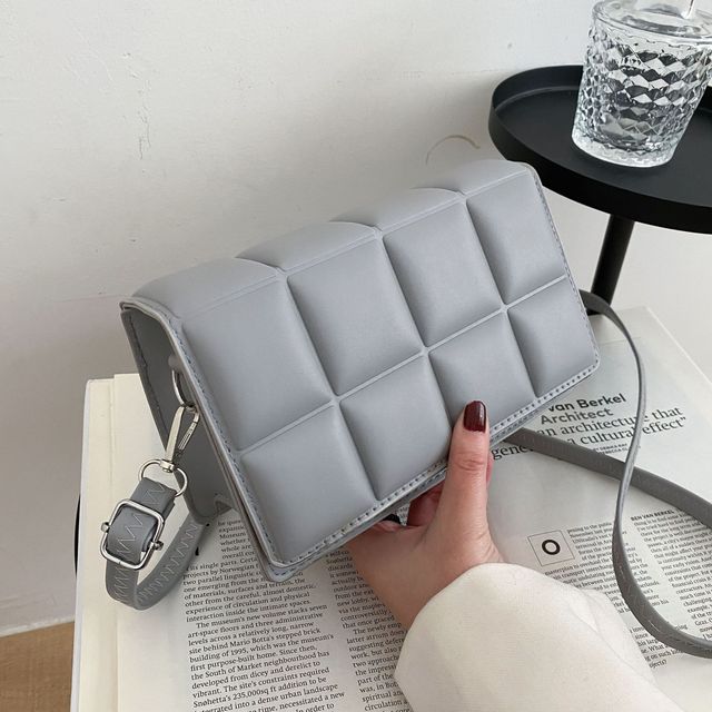 2022 Spring New Trend Wild Shoulder Bag