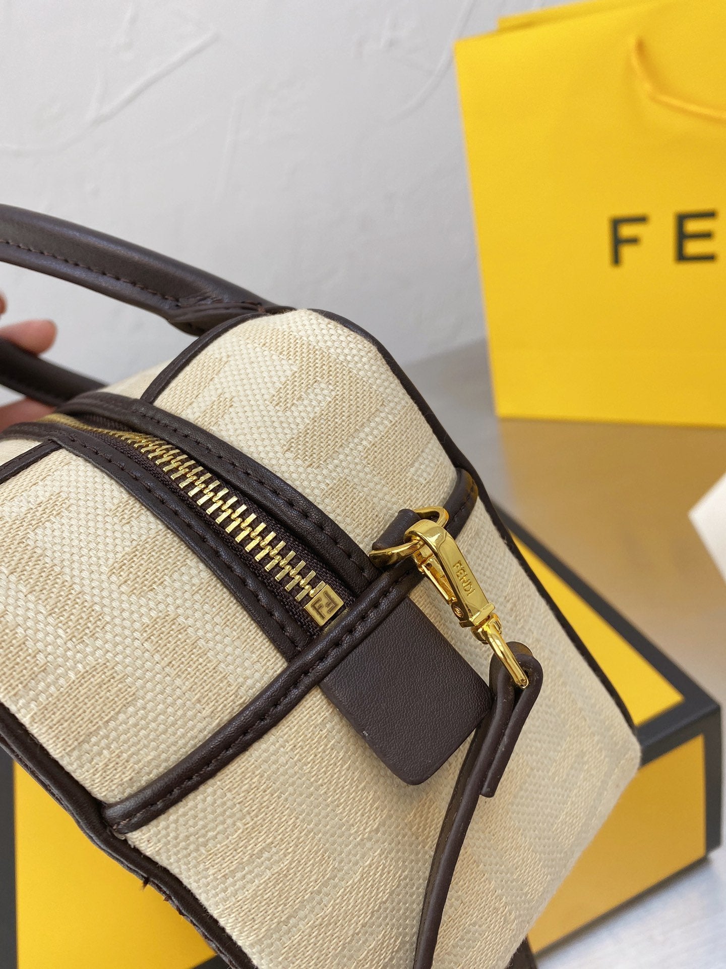BL - High Quality Bags FEI 109