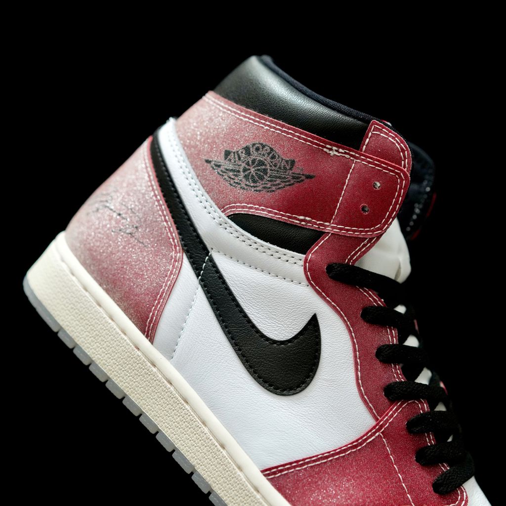 BL - AJ1 Trophy Room Son of JD