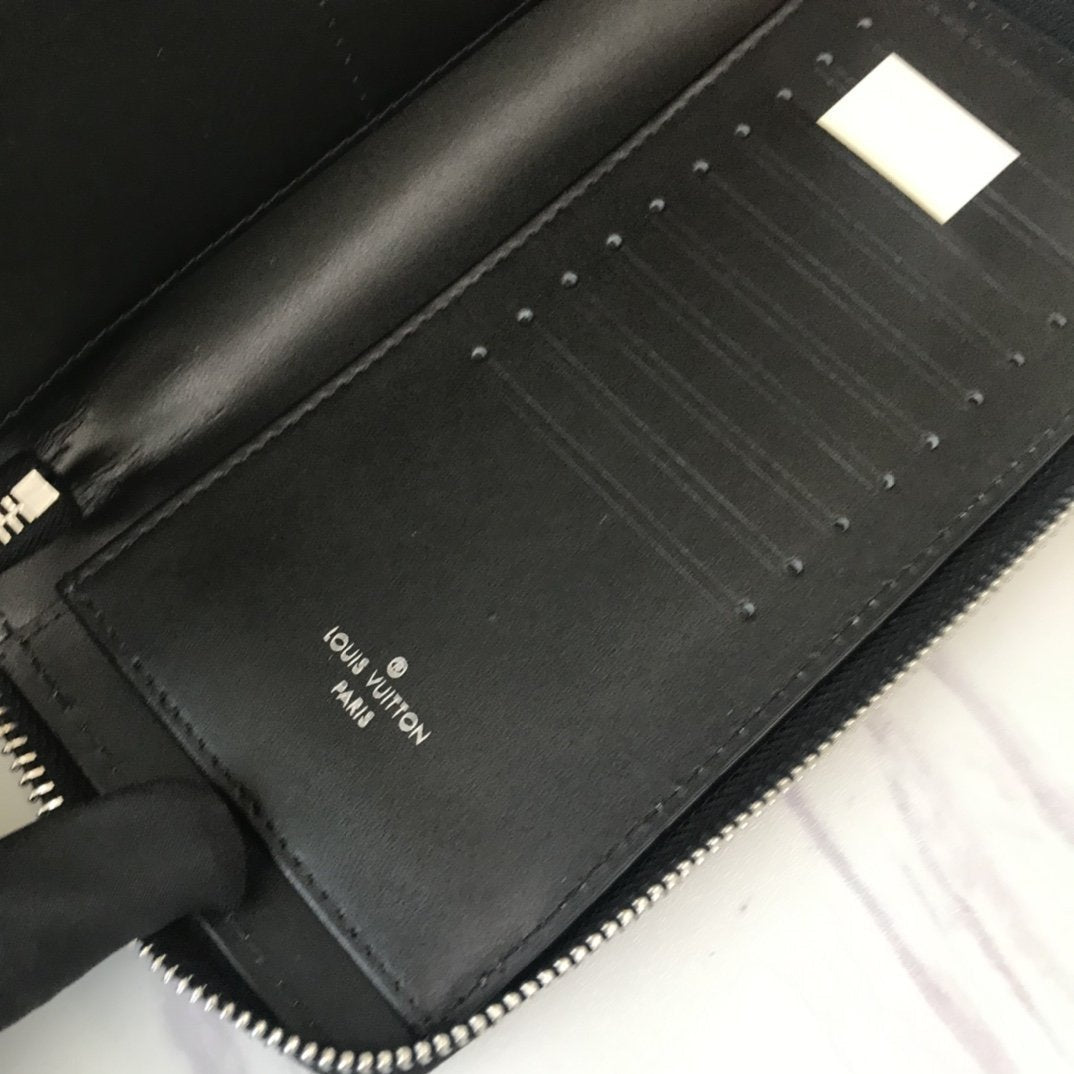 BL - High Quality Wallet LUV 069