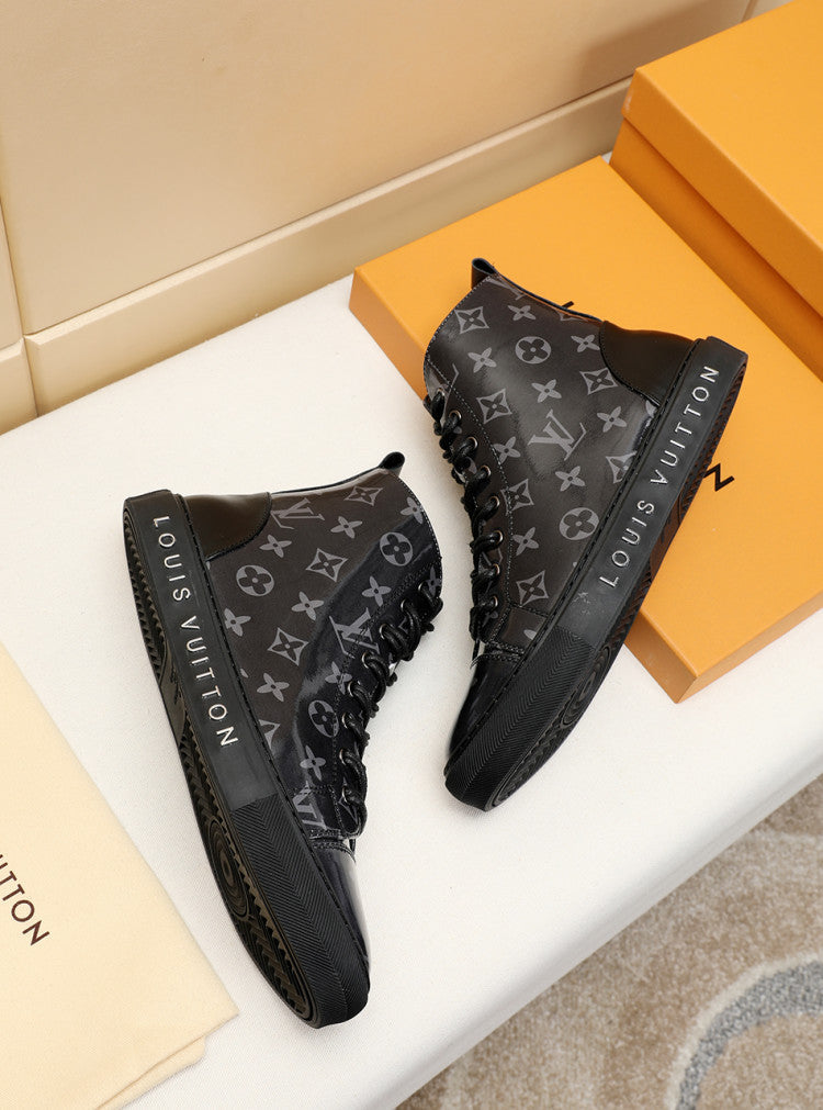 BL - LUV Stellar Trainer Boot Black Sneaker