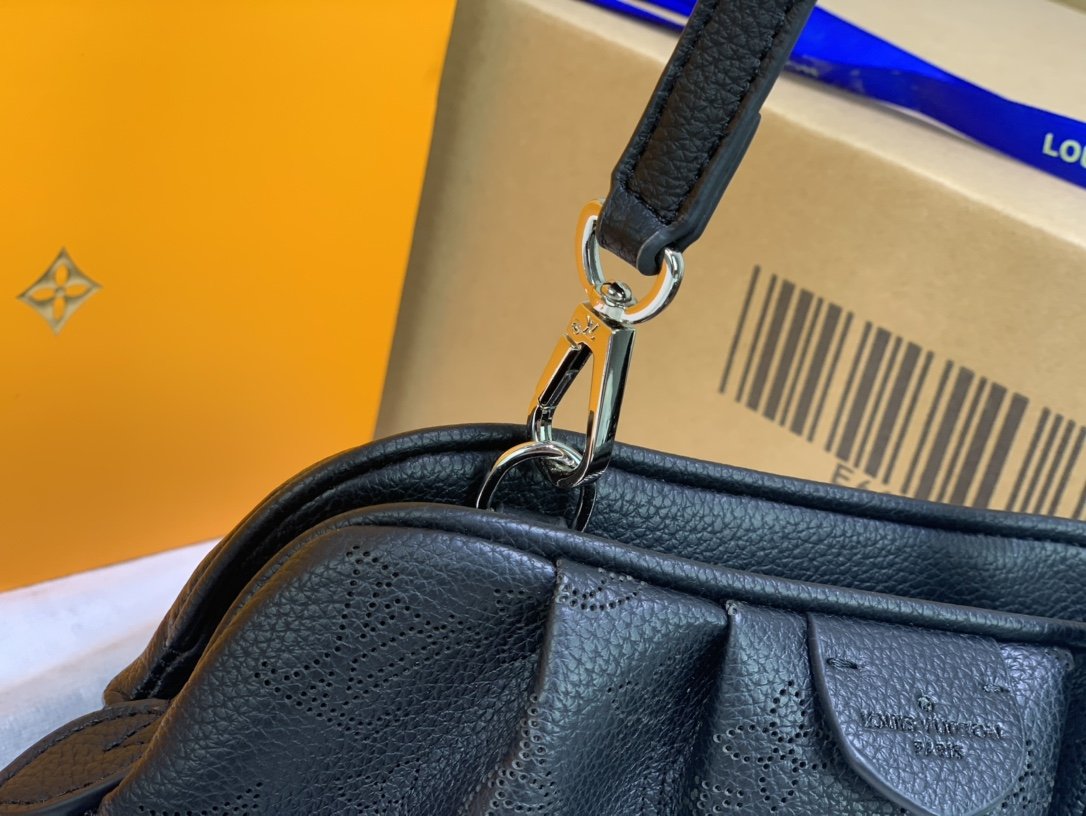 BL - High Quality Bags LUV 093