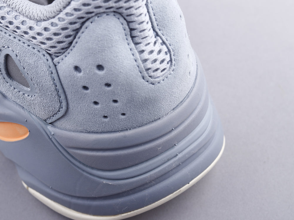 BL - Yzy 700 Inertia Sneaker