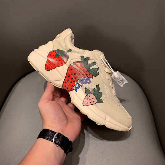 BL-GCI RHYTON VINTAGE TRAINER STRAWWBERRY WHITE SNEAKER 141