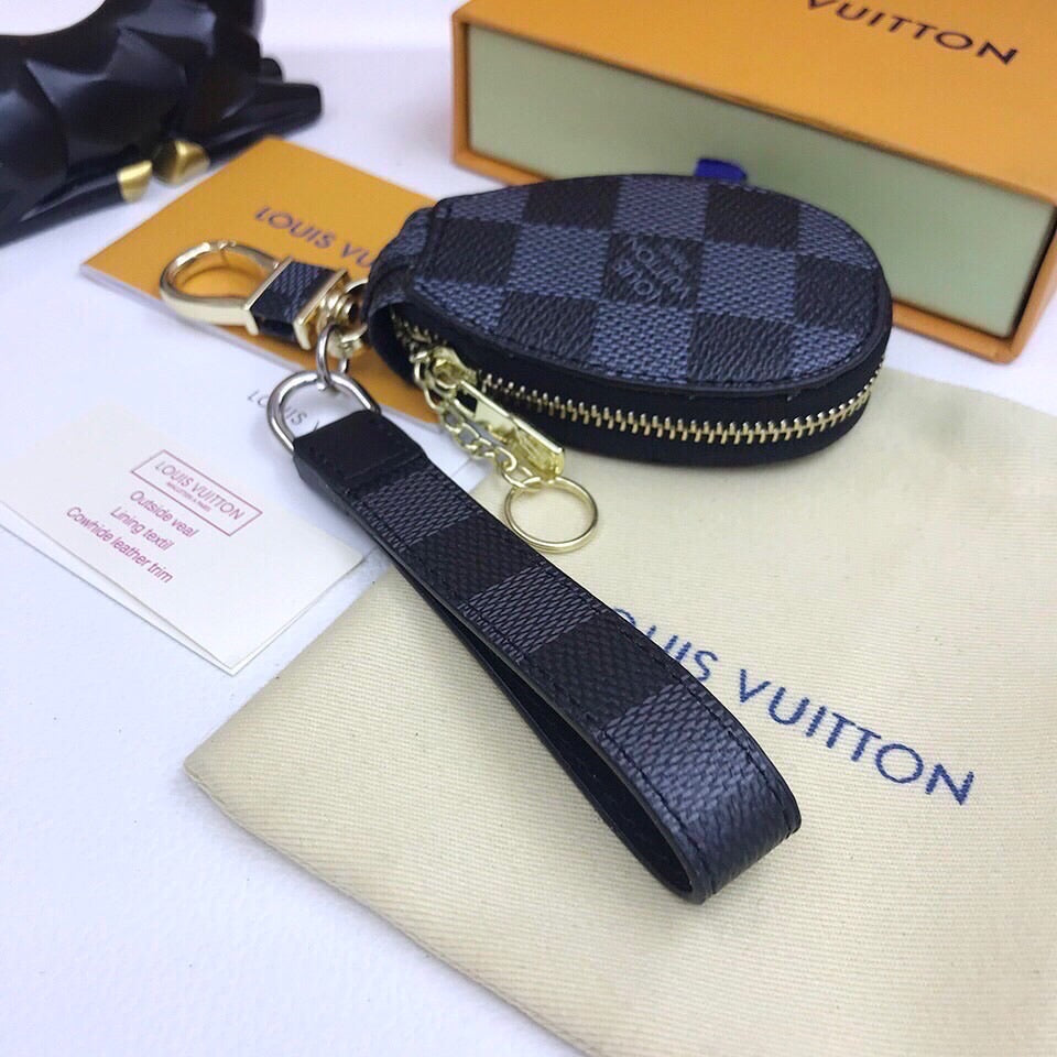 BL - High Quality Keychains LUV 026