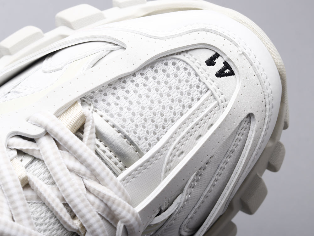 BL - Bla Track LED White Sneaker